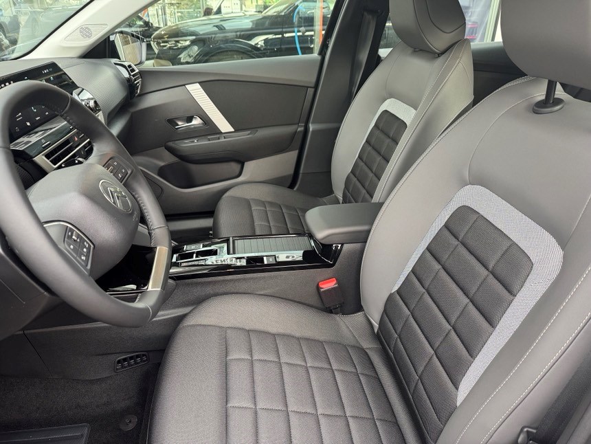 CITROEN C4 1.2 Hybrid You+-image-2