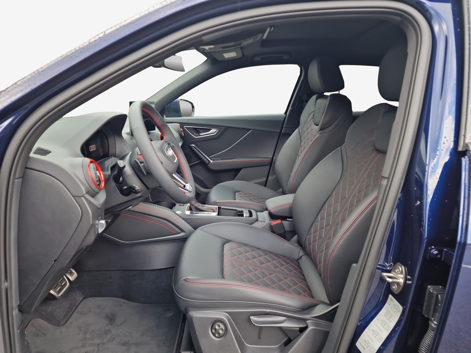 AUDI Q2 40 TFSI S line Attraction quattro S-tronic-image-7
