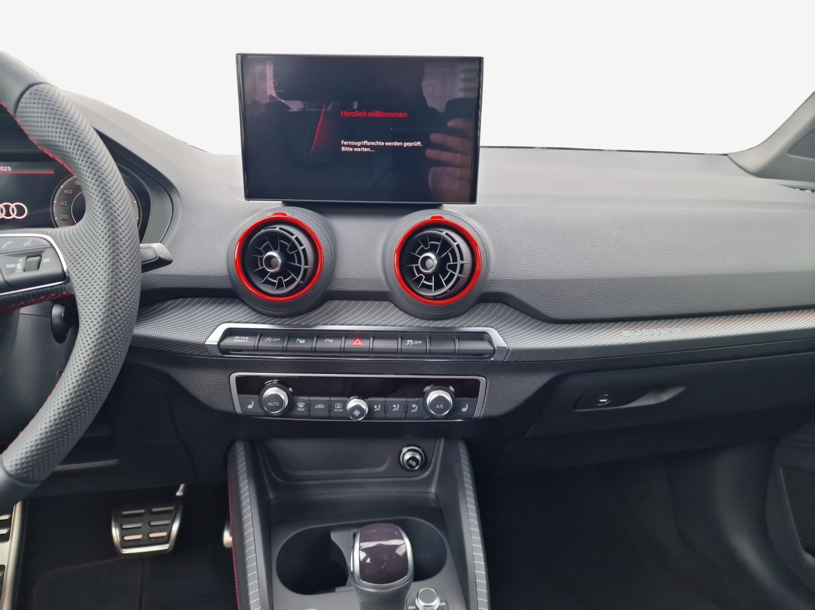 AUDI Q2 40 TFSI S line Attraction quattro S-tronic-image-10