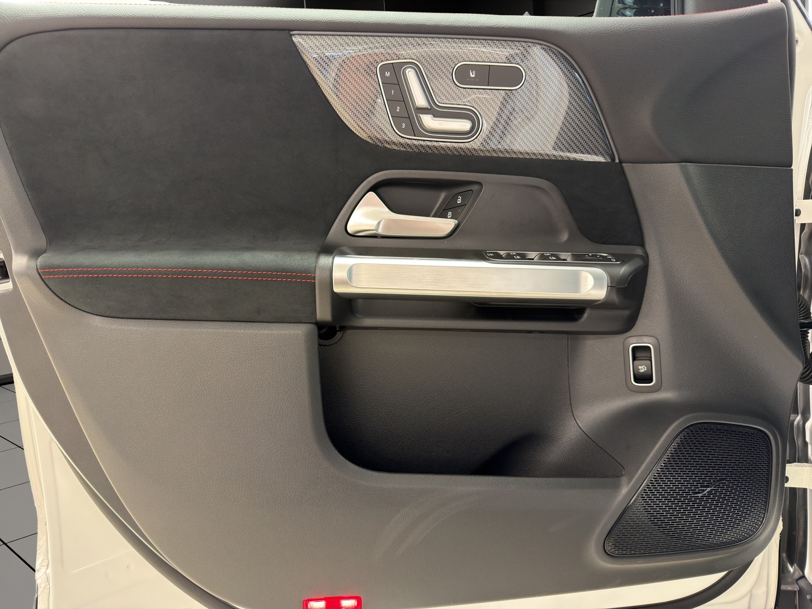 Image MERCEDES-BENZ GLB-250 GLB 250 4Matic 8G-Tronic