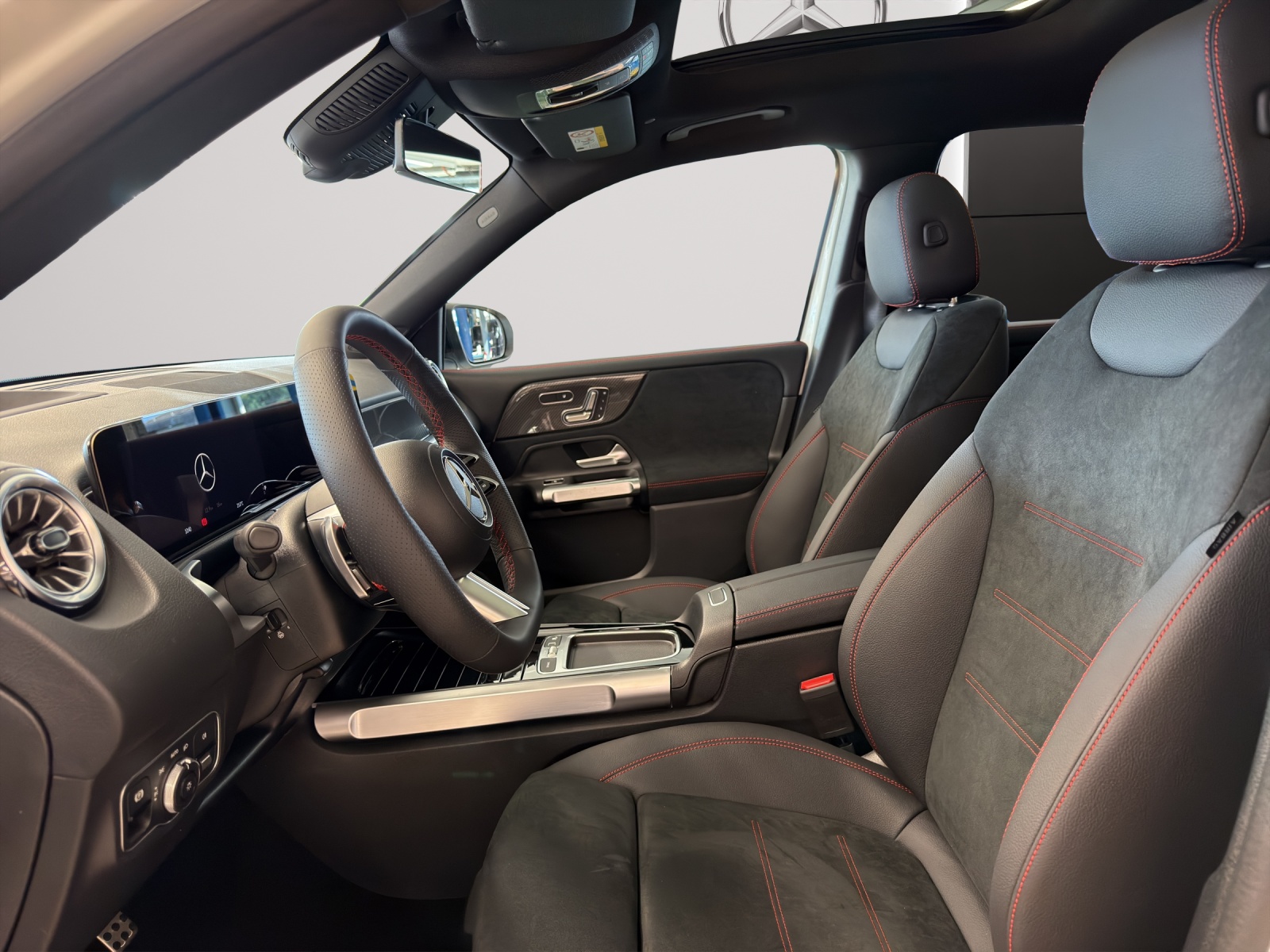 Image MERCEDES-BENZ GLB-250 GLB 250 4Matic 8G-Tronic