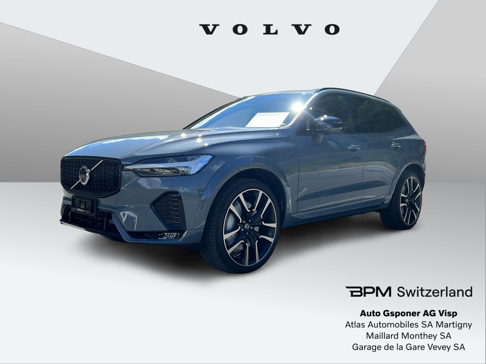 Photo VOLVO XC60 XC60 B5 Benzin Mild Hybrid AWD Ultimate Dark Geartronic