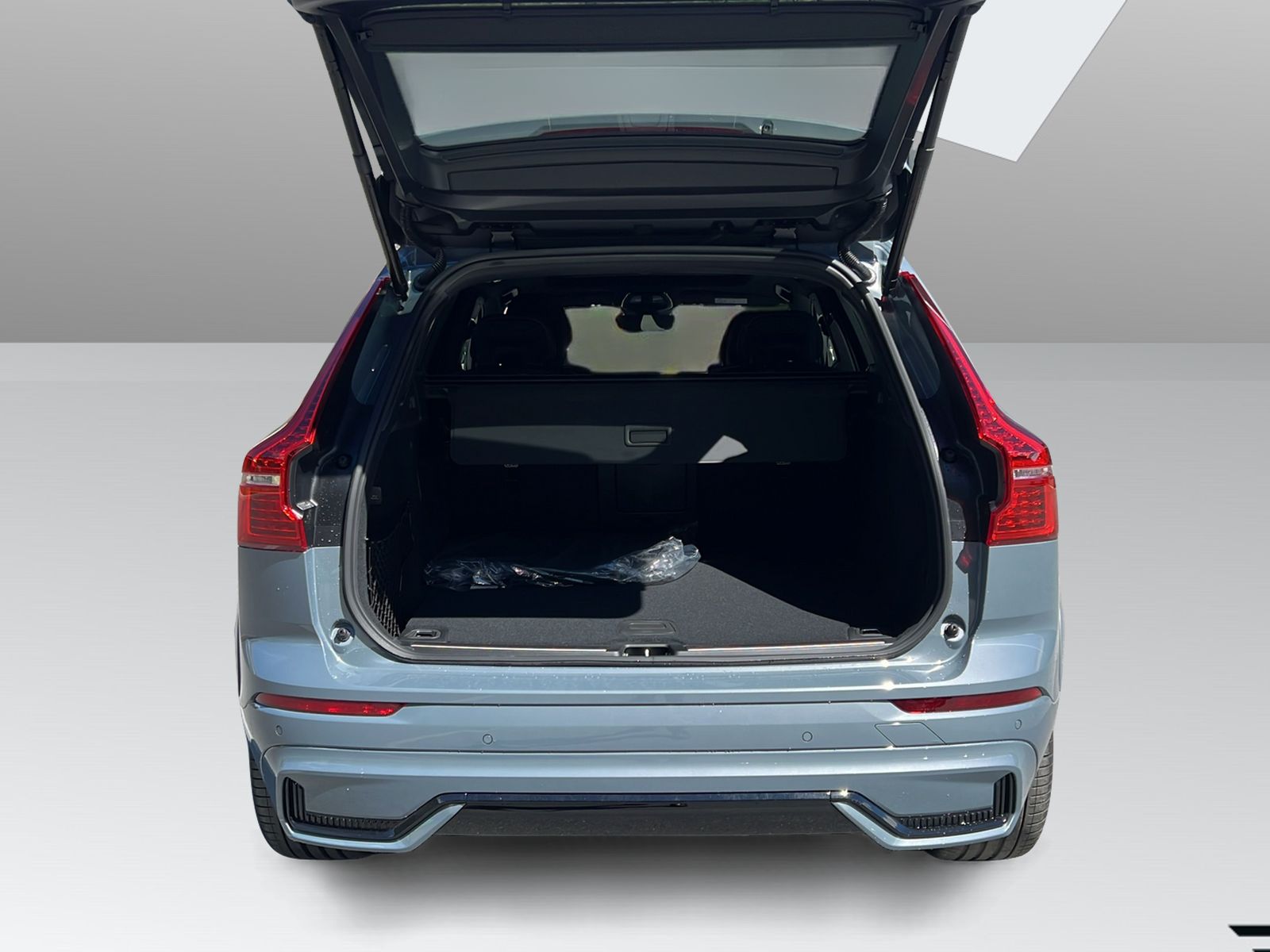 Image VOLVO XC60 XC60 B5 Benzin Mild Hybrid AWD Ultimate Dark Geartronic