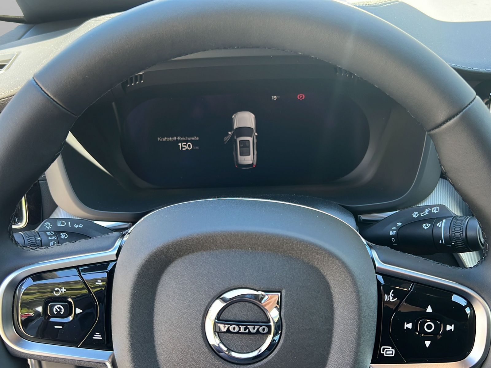 Image VOLVO XC60 XC60 B5 Benzin Mild Hybrid AWD Ultimate Dark Geartronic