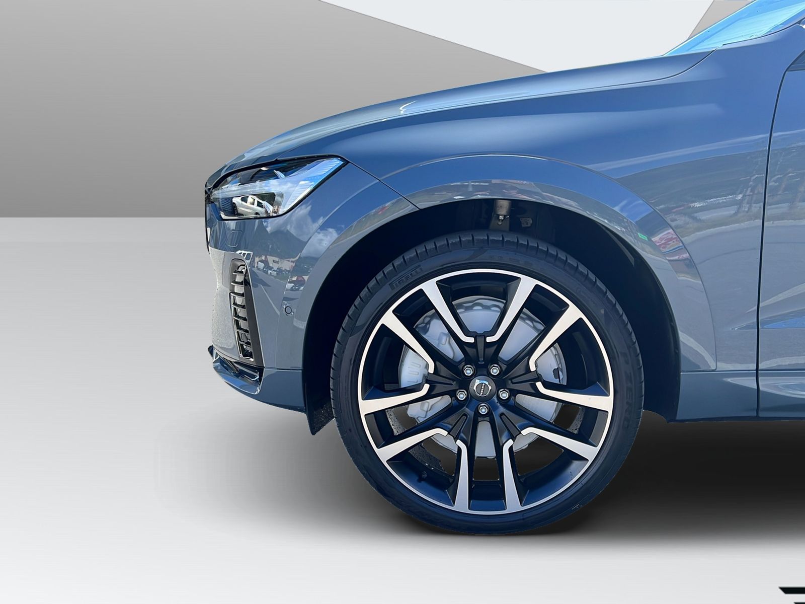 Image VOLVO XC60 XC60 B5 Benzin Mild Hybrid AWD Ultimate Dark Geartronic