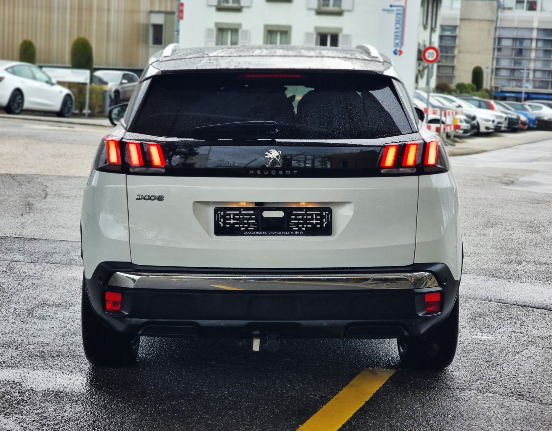 PEUGEOT 3008 1.2 PureTech Access-image-4