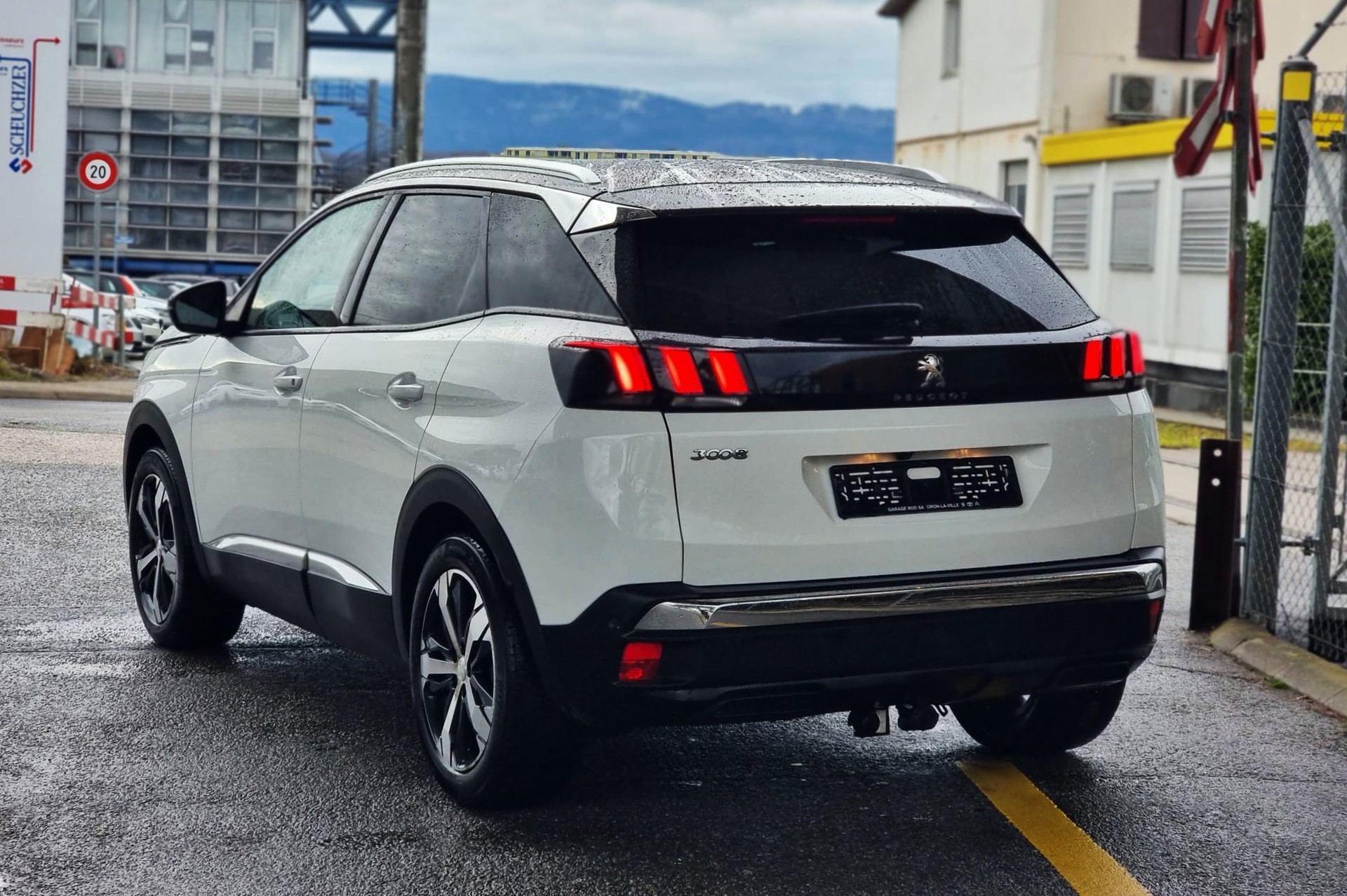 PEUGEOT 3008 1.2 PureTech Access-showroom-element-3