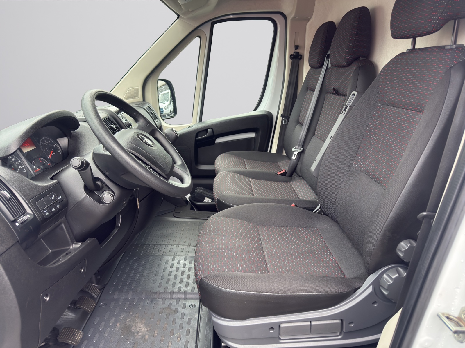 Image OPEL MOVANO Movano 2.2 d 3,5t L3H2 Essentia