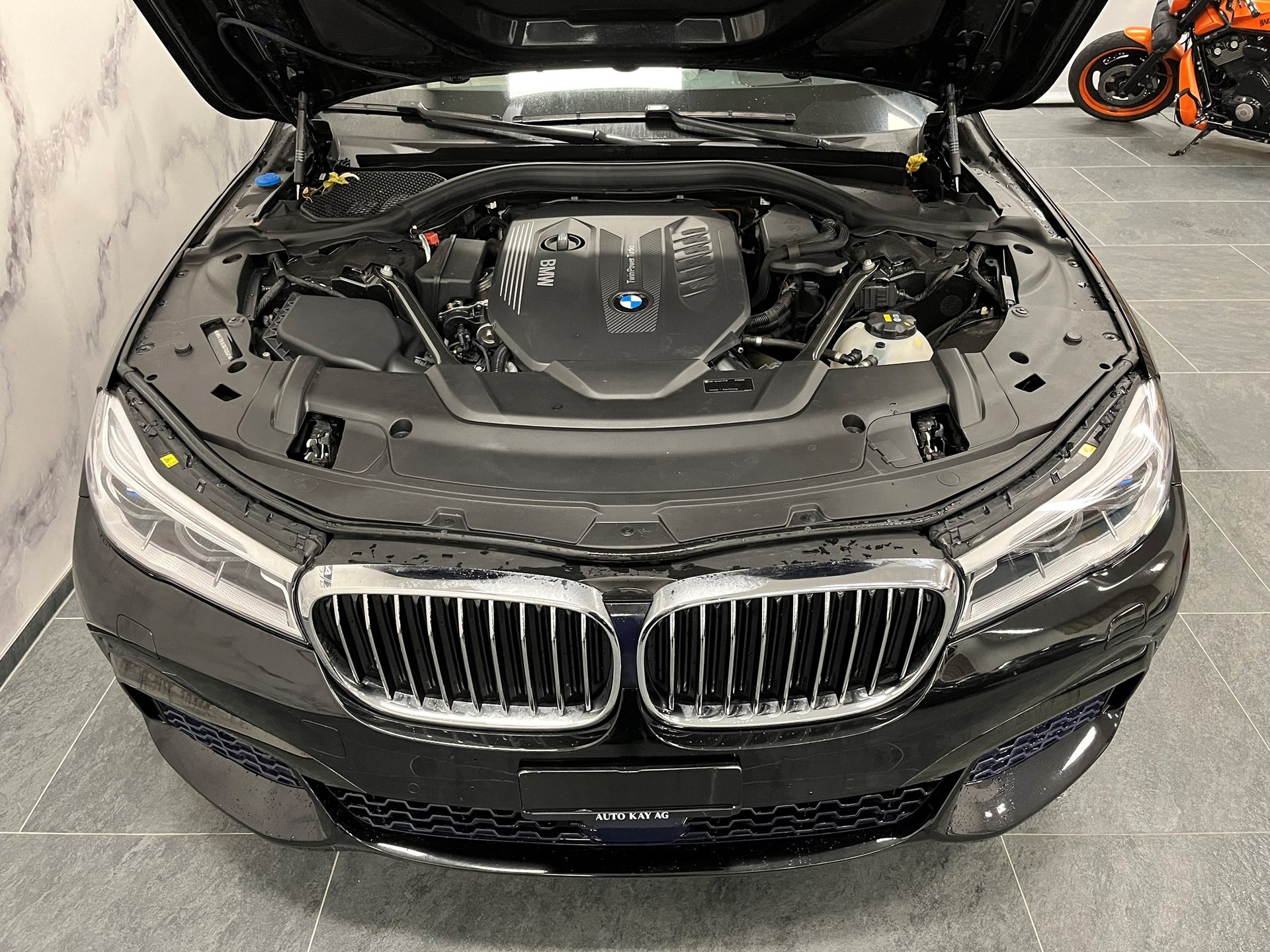 BMW 740d xDrive Steptronic-image-10