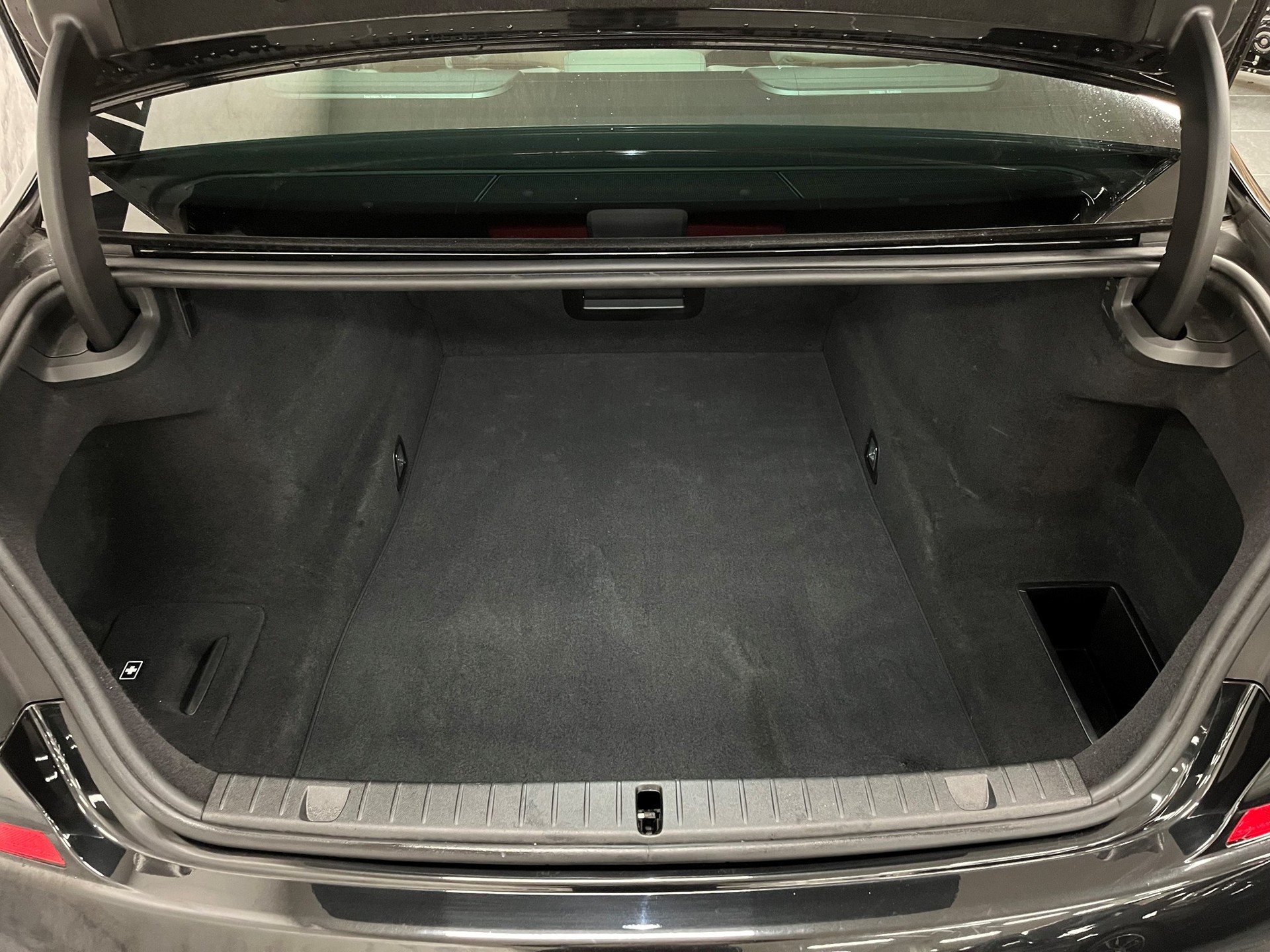 BMW 740d xDrive Steptronic-image-9