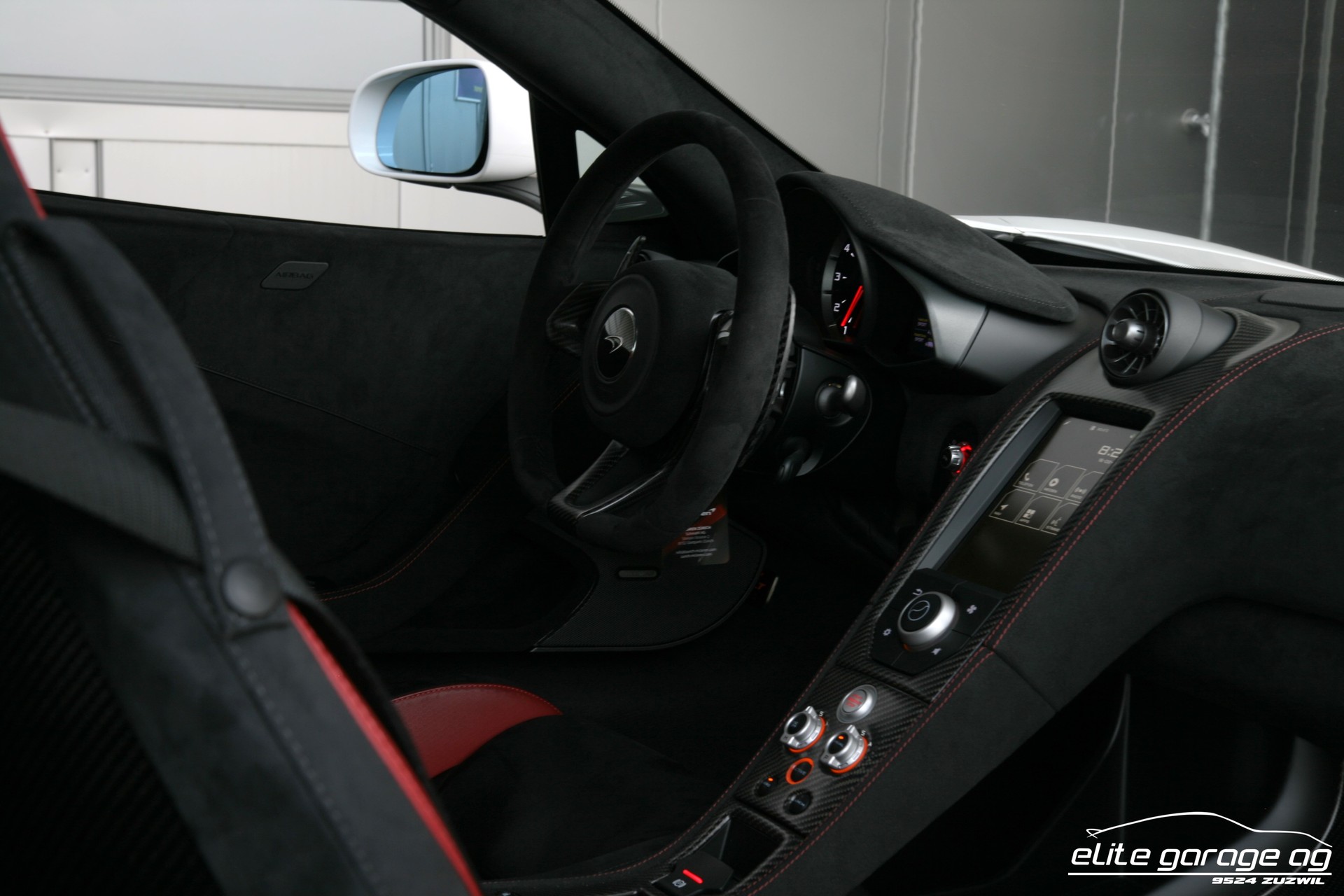 McLAREN 675LT Coupé 3.8 V8 SSG-image-15