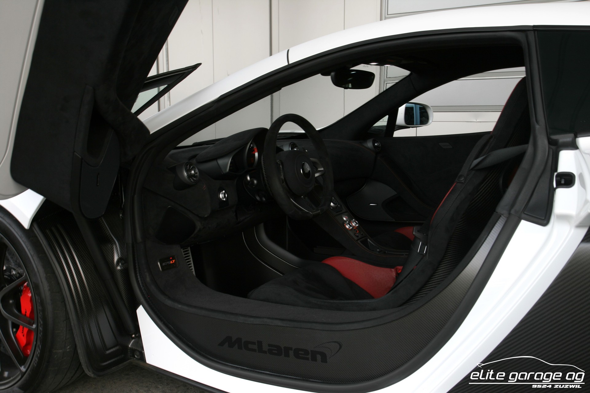 McLAREN 675LT Coupé 3.8 V8 SSG-image-13