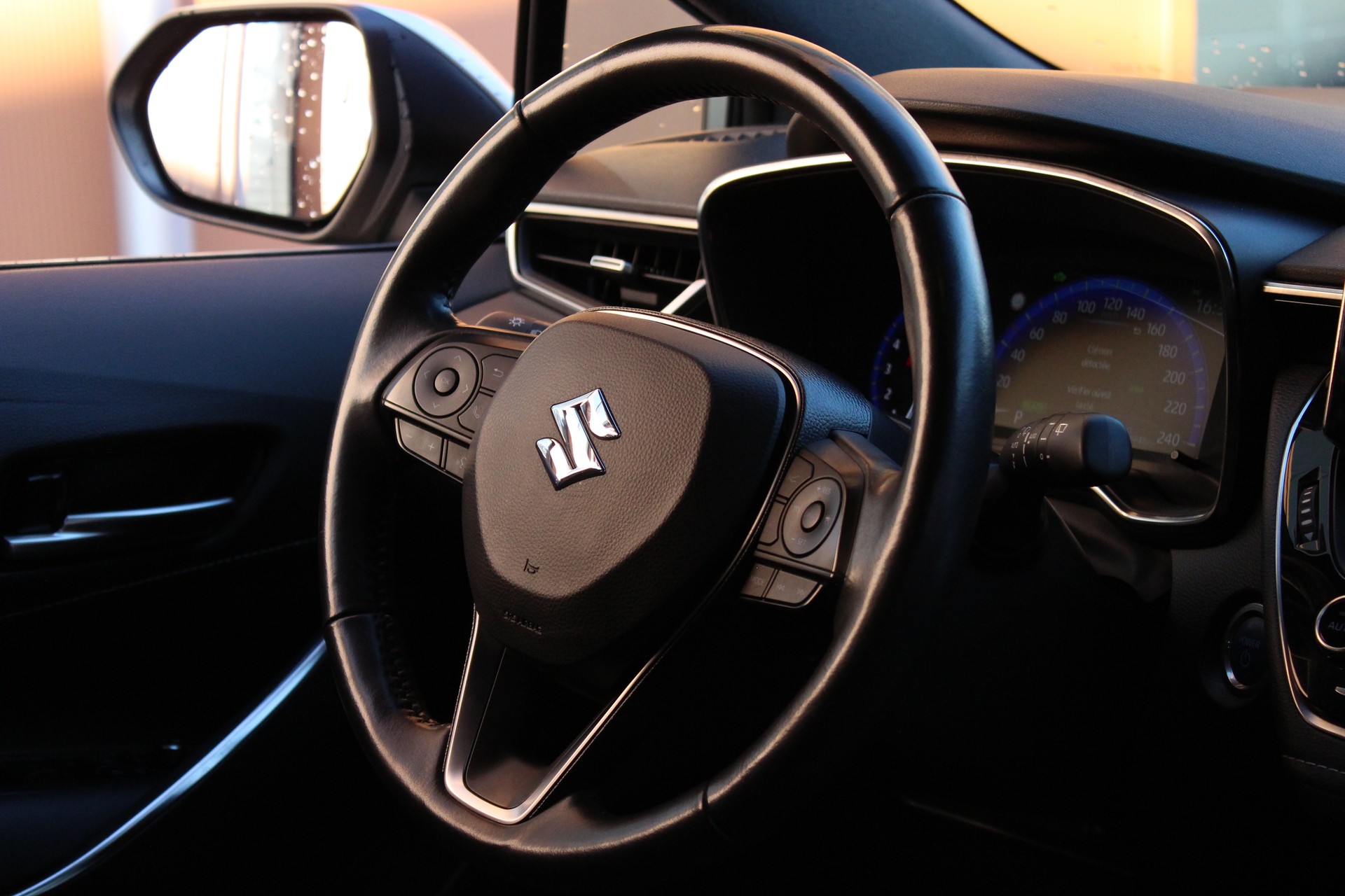 SUZUKI Swace 1.8 Hybrid Compact Top E-CVT-image-21