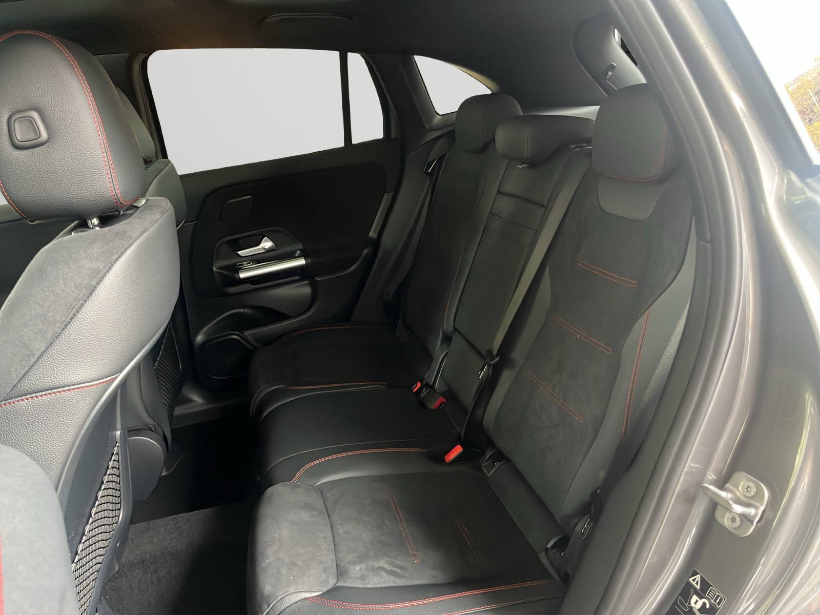 Image MERCEDES-BENZ GLA-250 GLA 250 4Matic 8G-DCT Swiss Star