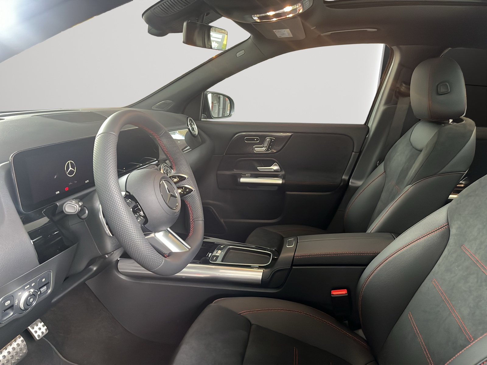 Image MERCEDES-BENZ GLA-250 GLA 250 4Matic 8G-DCT Swiss Star