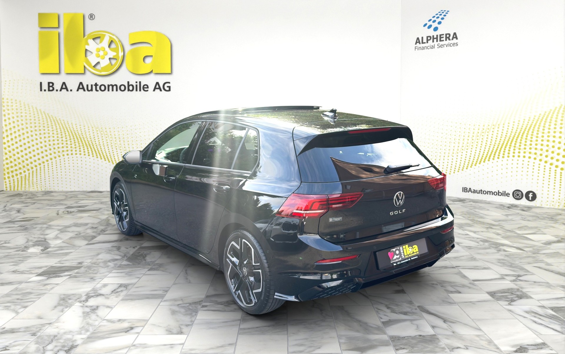 VW Golf 2.0 TDI R-Line Aut. Panoramadach-showroom-element-2