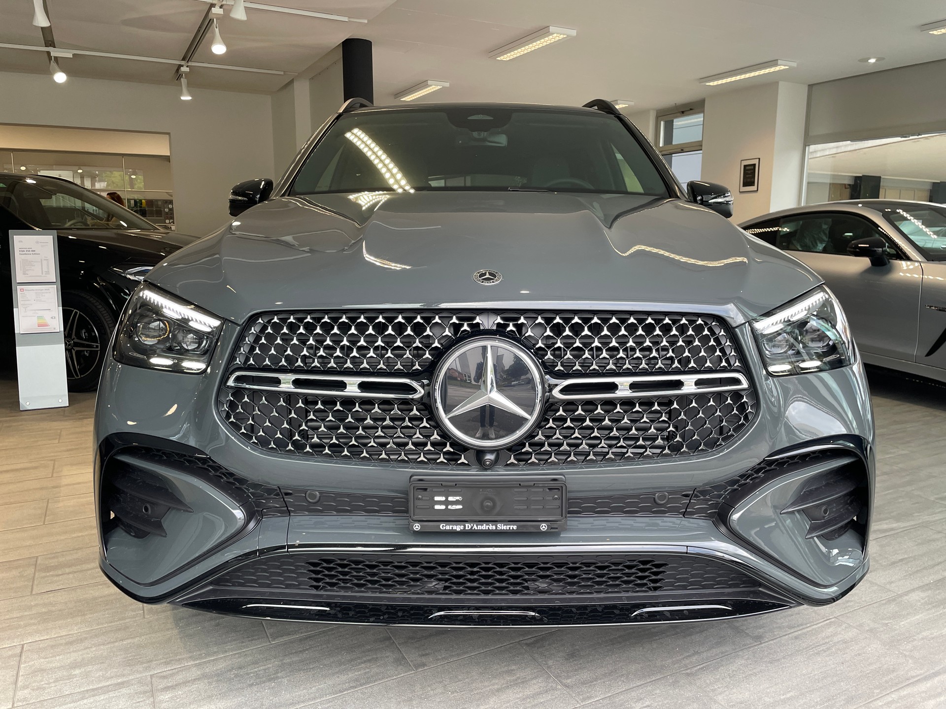 MERCEDES-BENZ GLE 450 4Matic 9G-Tronic-showroom-element-2