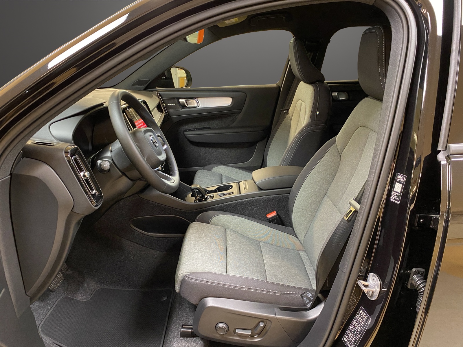 Image VOLVO XC40 XC40 B3 Benzin Mild Hybrid Xcite DCT