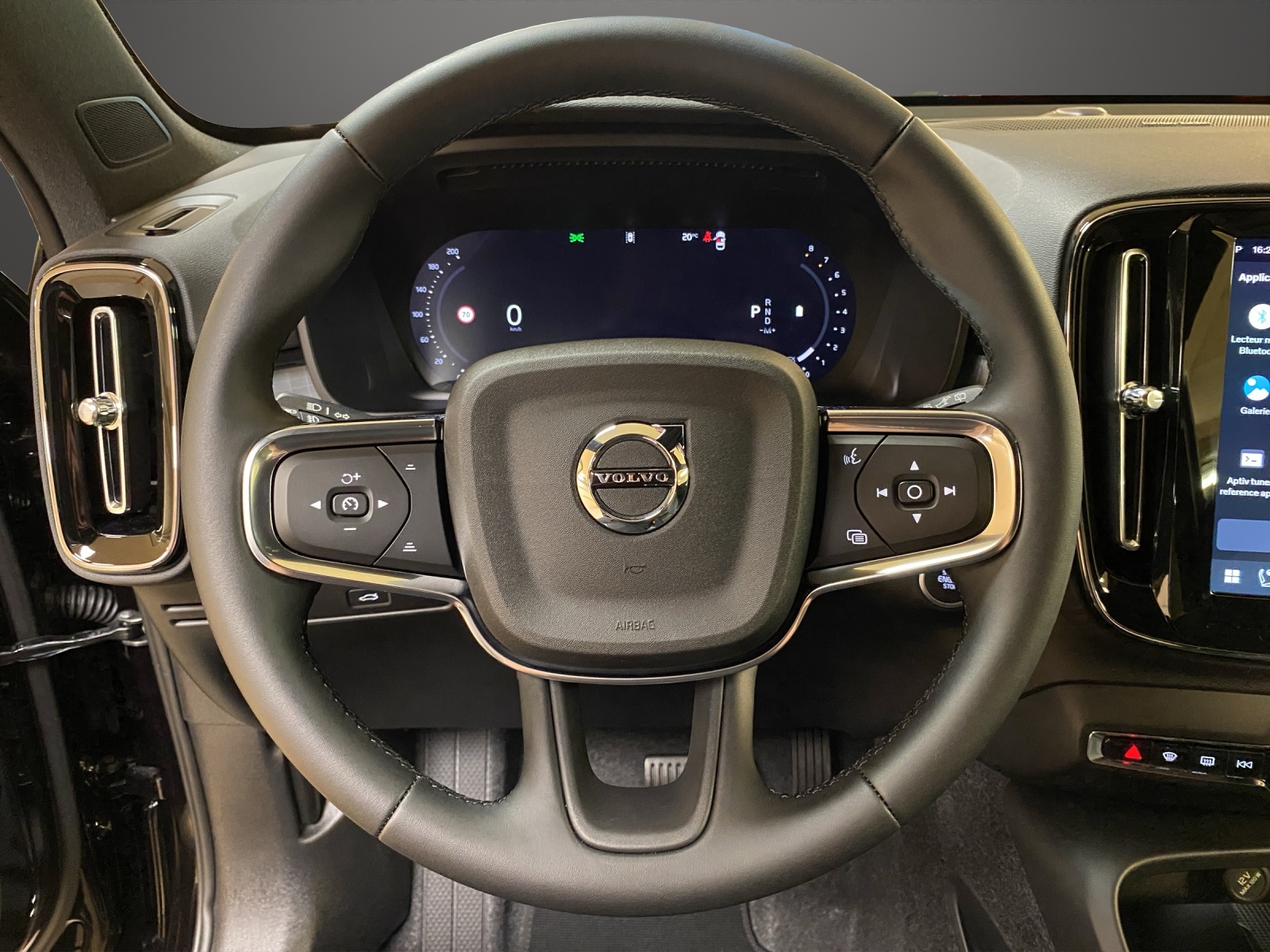 Image VOLVO XC40 XC40 B3 Benzin Mild Hybrid Xcite DCT