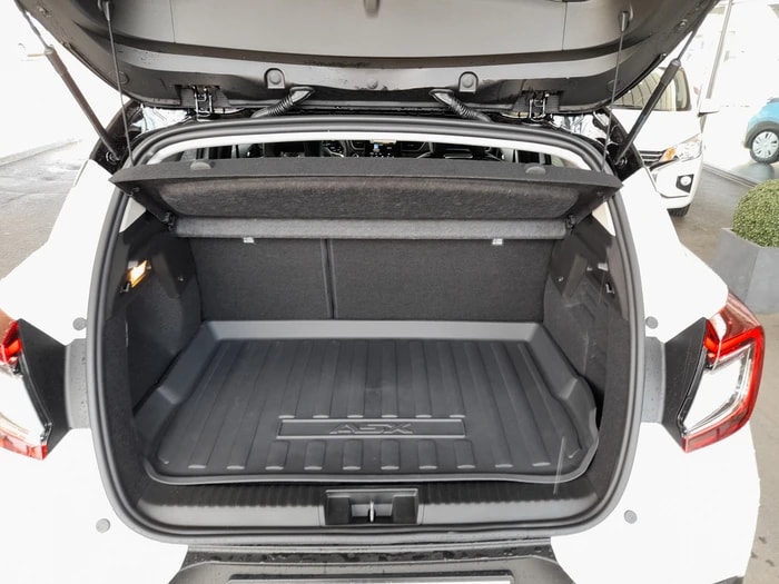 MITSUBISHI ASX 1.6 PHEV Instyle-image-6