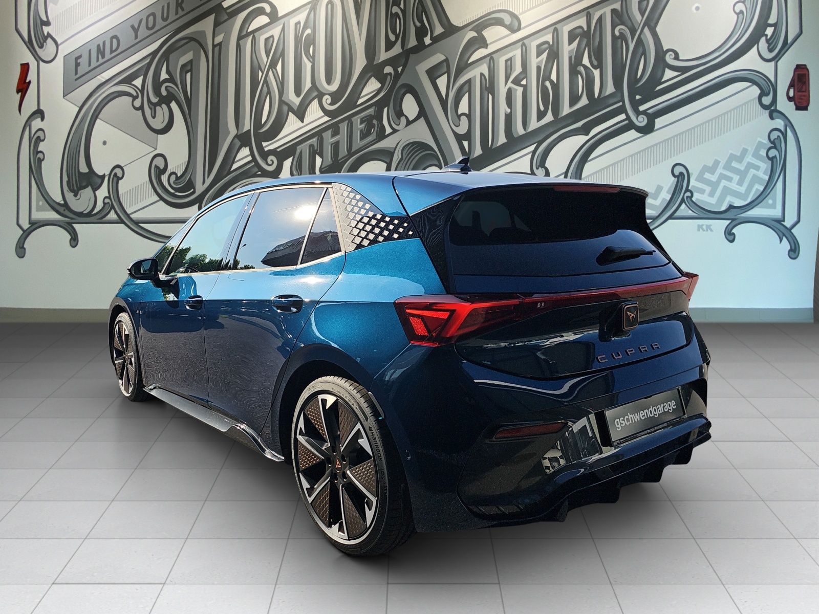 CUPRA Born 79 kWh e-Boost-showroom-element-3