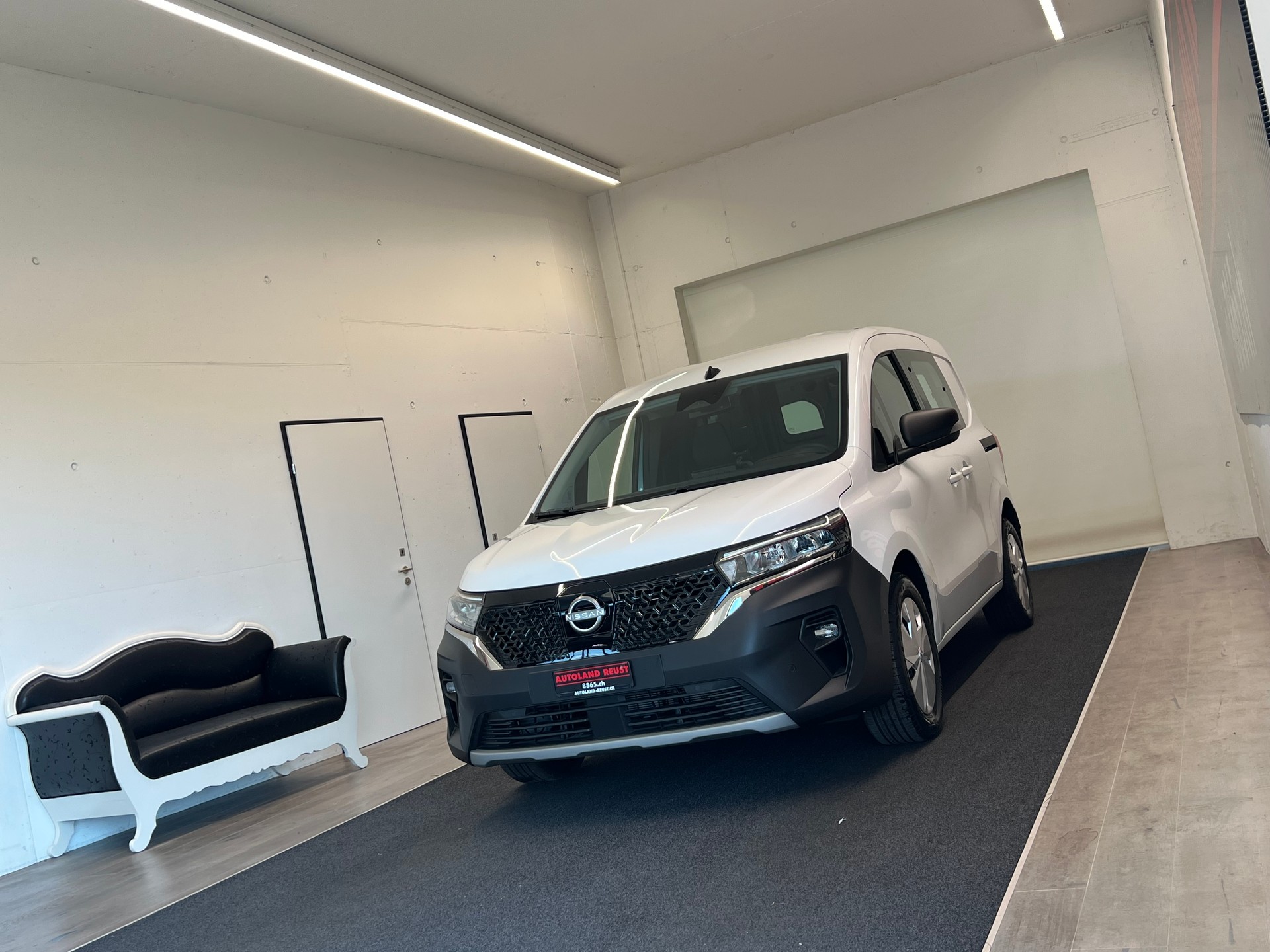 NISSAN Townstar EV45 kWh 22kW L1 N-Connecta-showroom-element-2