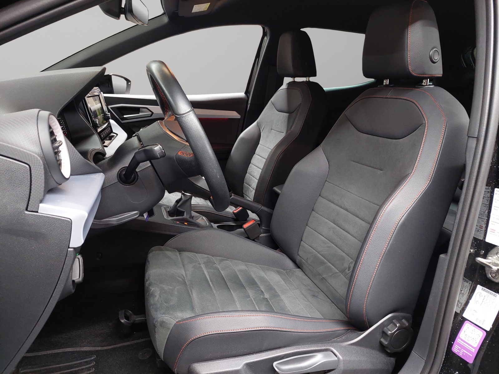 SEAT Ibiza 1.0 MPI Reference-image-5