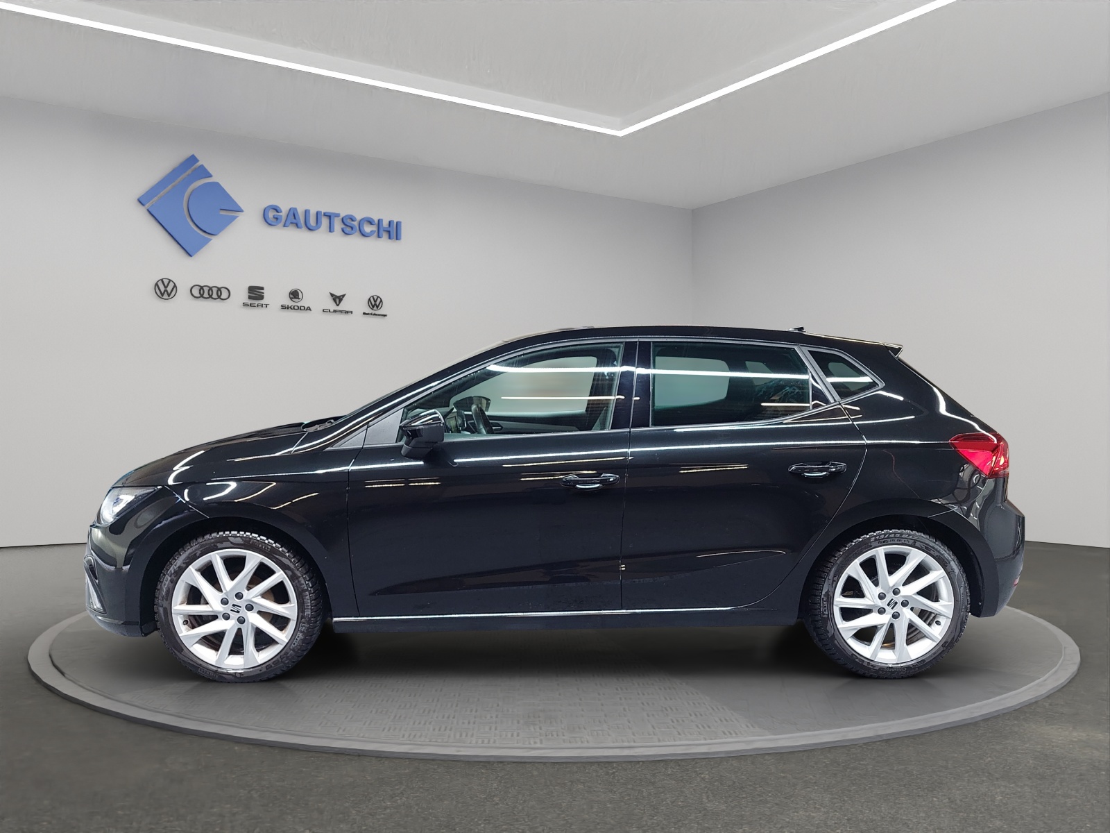 SEAT Ibiza 1.0 MPI Reference-image-1