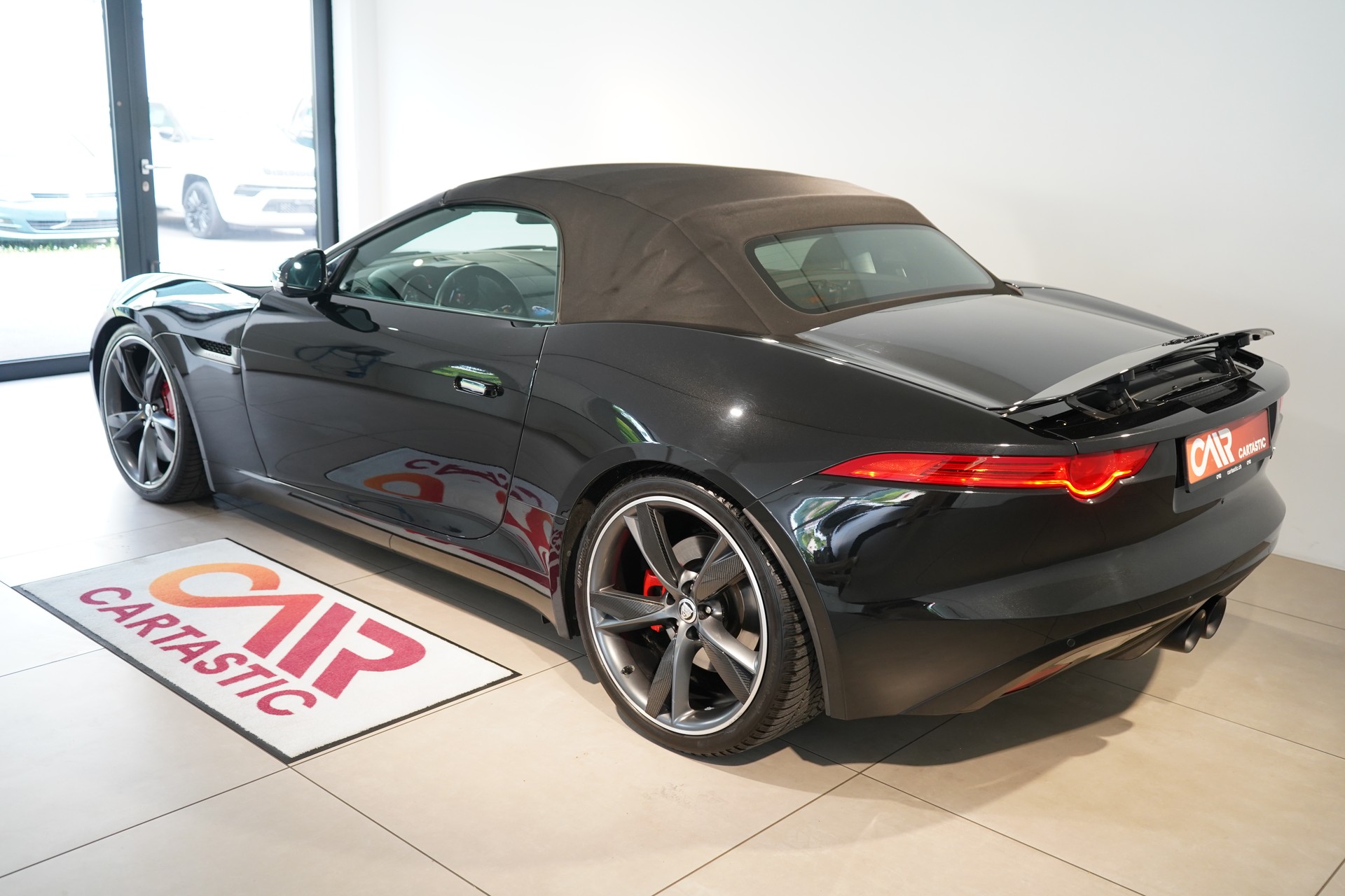 JAGUAR F-Type S 3.0 V6 S/C-showroom-element-2