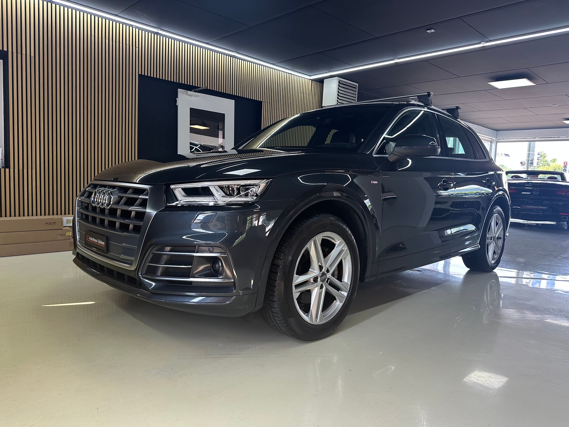 AUDI Q5 2.0 TDI sport quattro S-tronic ABT-showroom-element-2