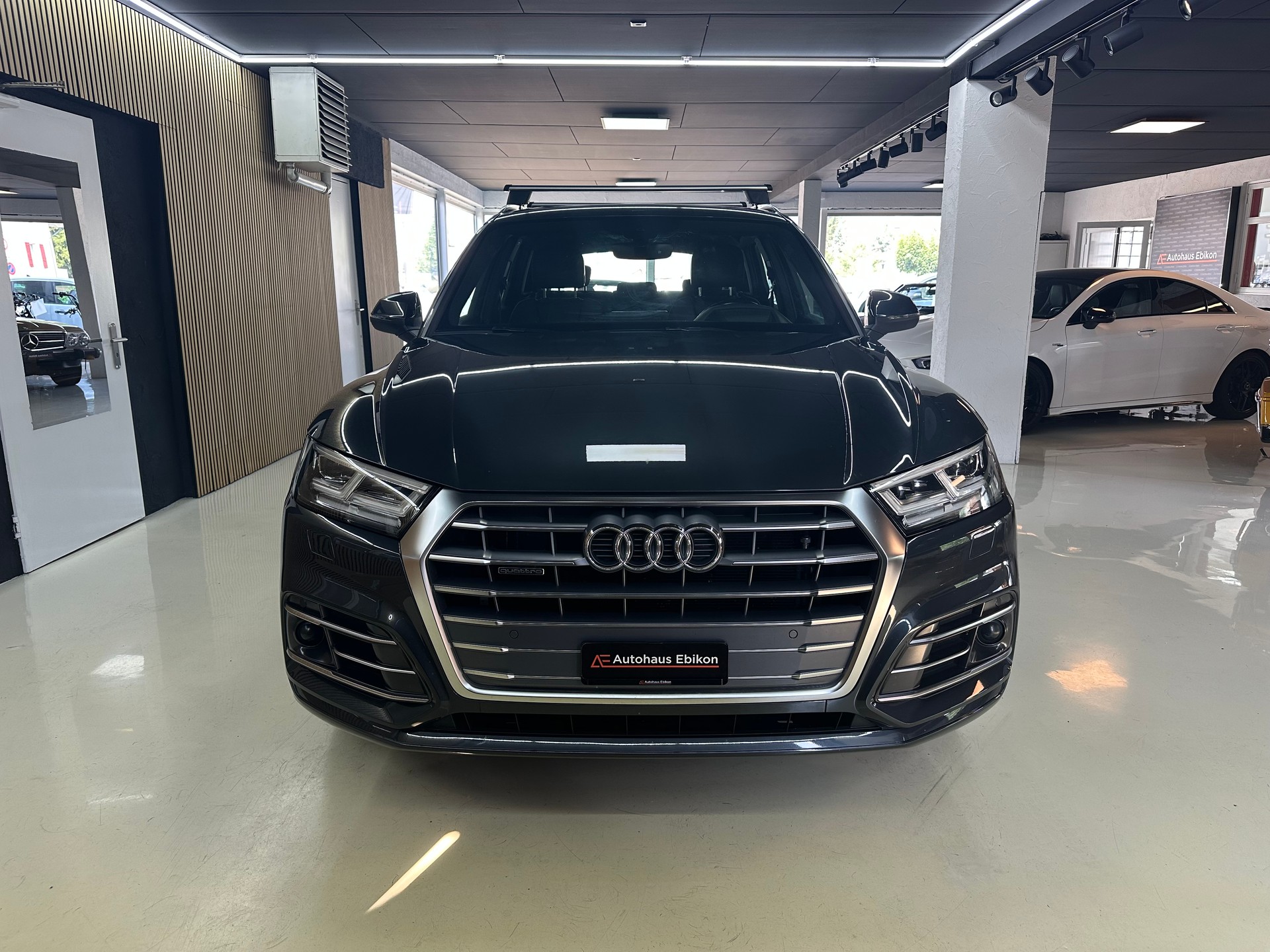 AUDI Q5 2.0 TDI sport quattro S-tronic ABT-showroom-element-1