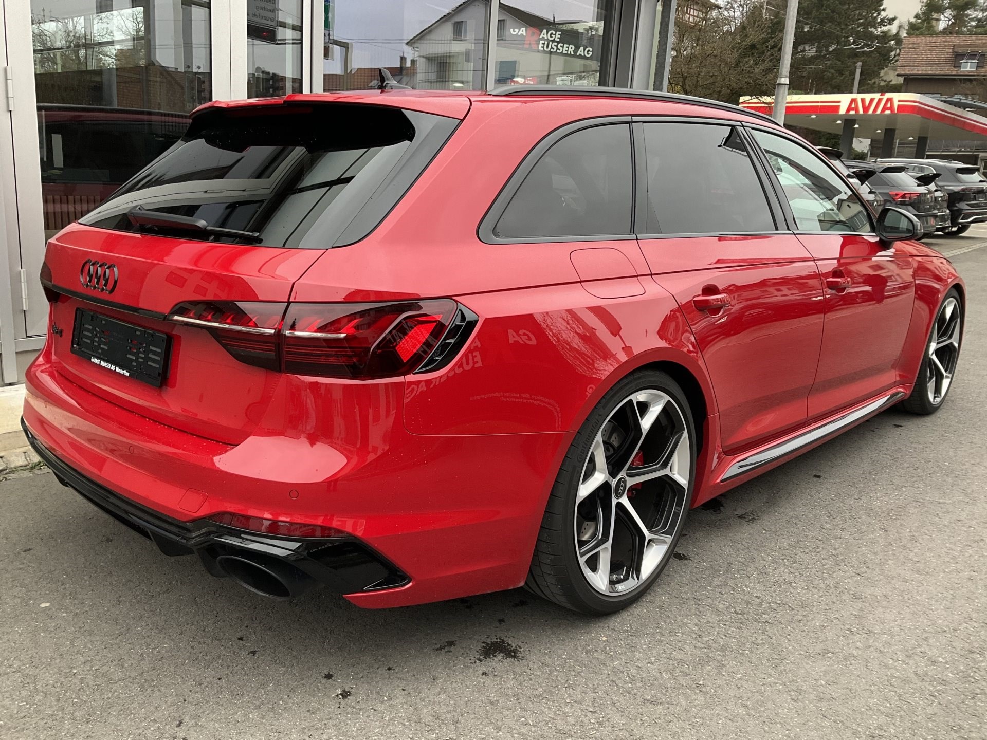 AUDI RS4 AVANT QUATTRO COPMETITION PLUS *** 5 JAHRE AUDI WERKSGARANTIE ***-showroom-element-3