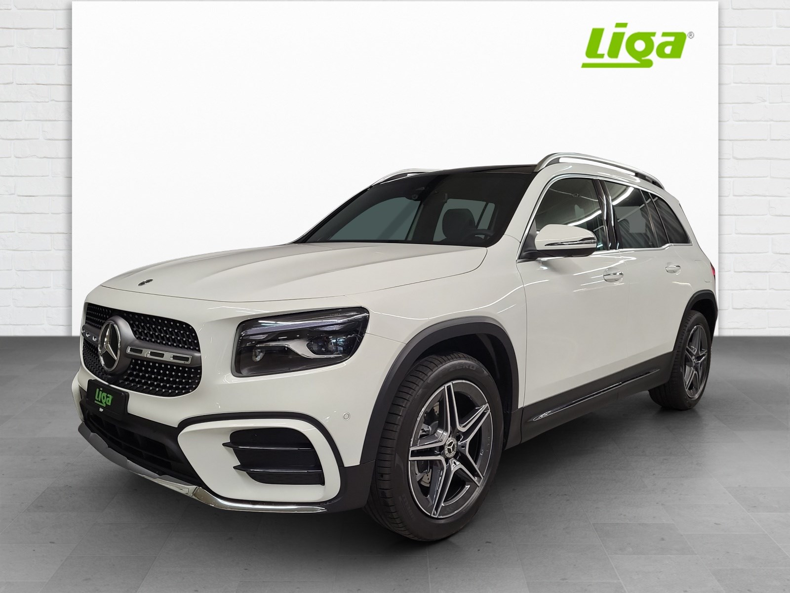 MERCEDES-BENZ GLB 200-showroom-element-1