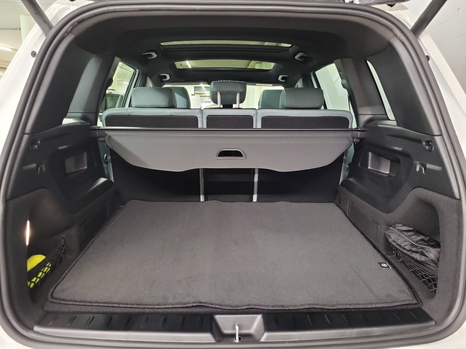 MERCEDES-BENZ GLB 200-image-10