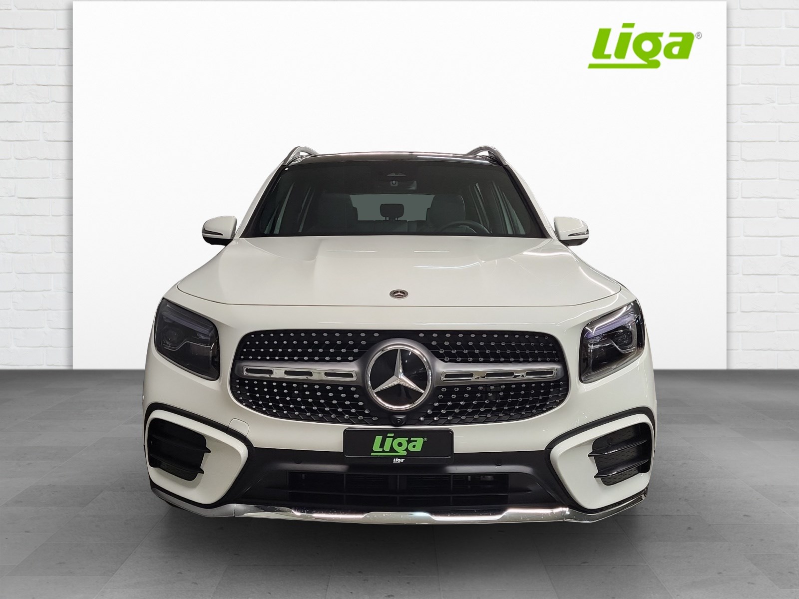 MERCEDES-BENZ GLB 200-showroom-element-2