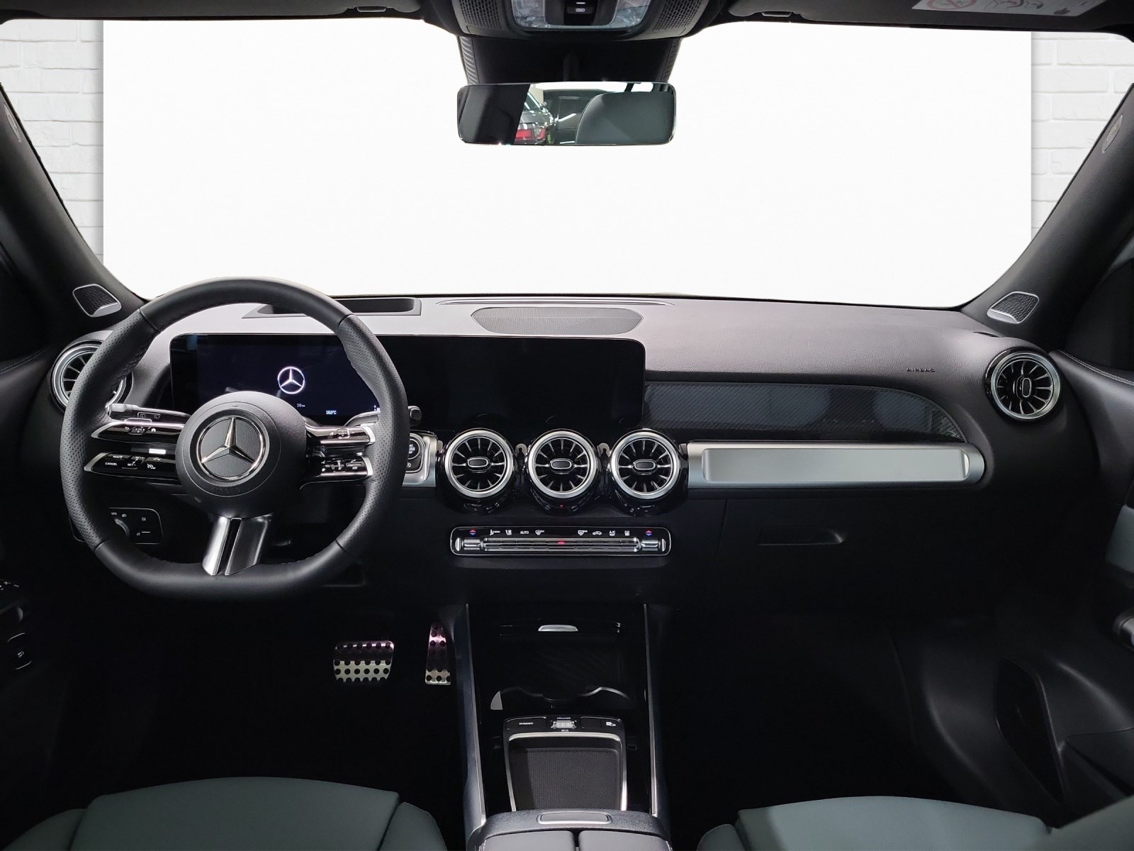 MERCEDES-BENZ GLB 200-image-7
