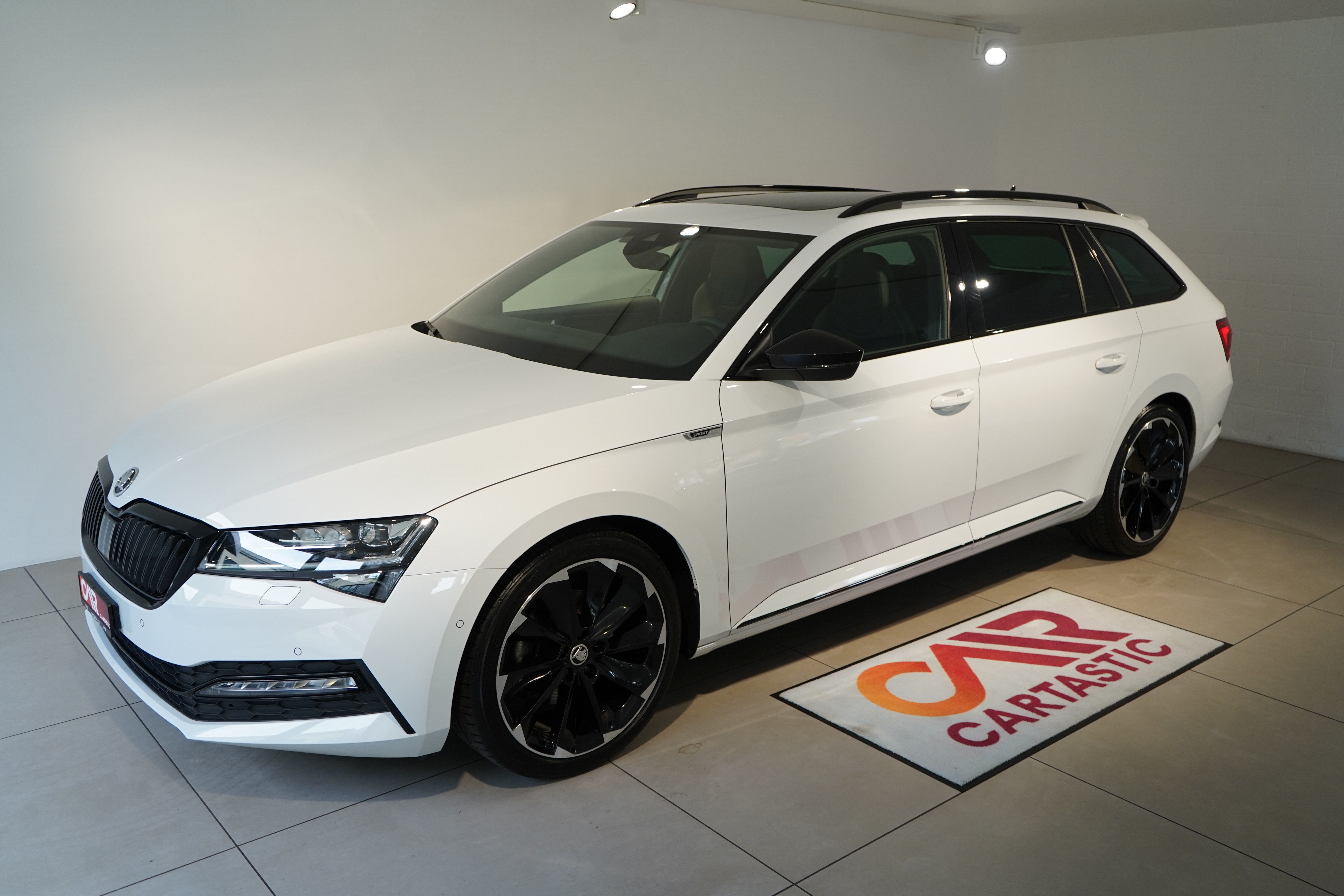 SKODA Superb 2.0 (Kombi)