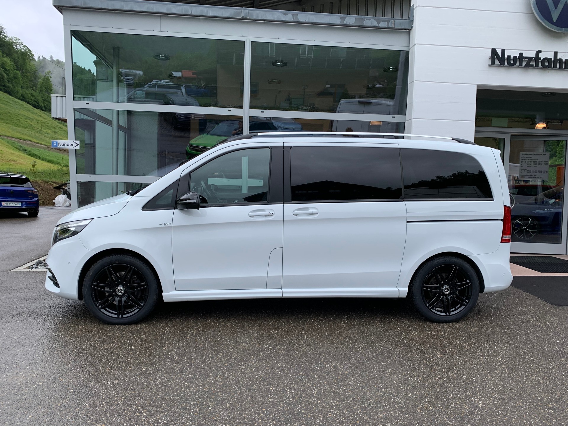 MERCEDES-BENZ V 300 d Swiss Edition kompakt 4Matic 9G-Tronic-showroom-element-3