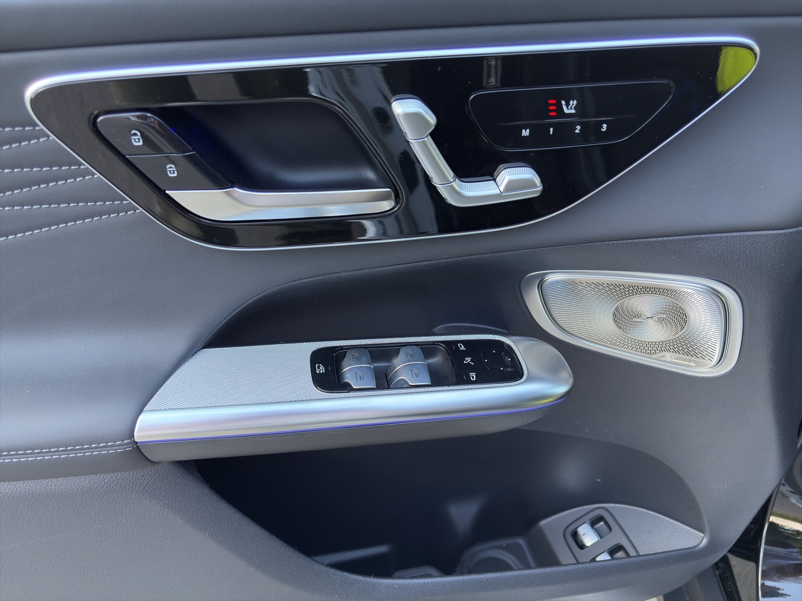 MERCEDES-BENZ GLC 400 e 4Matic EQ Star 9G-Tronic-image-14