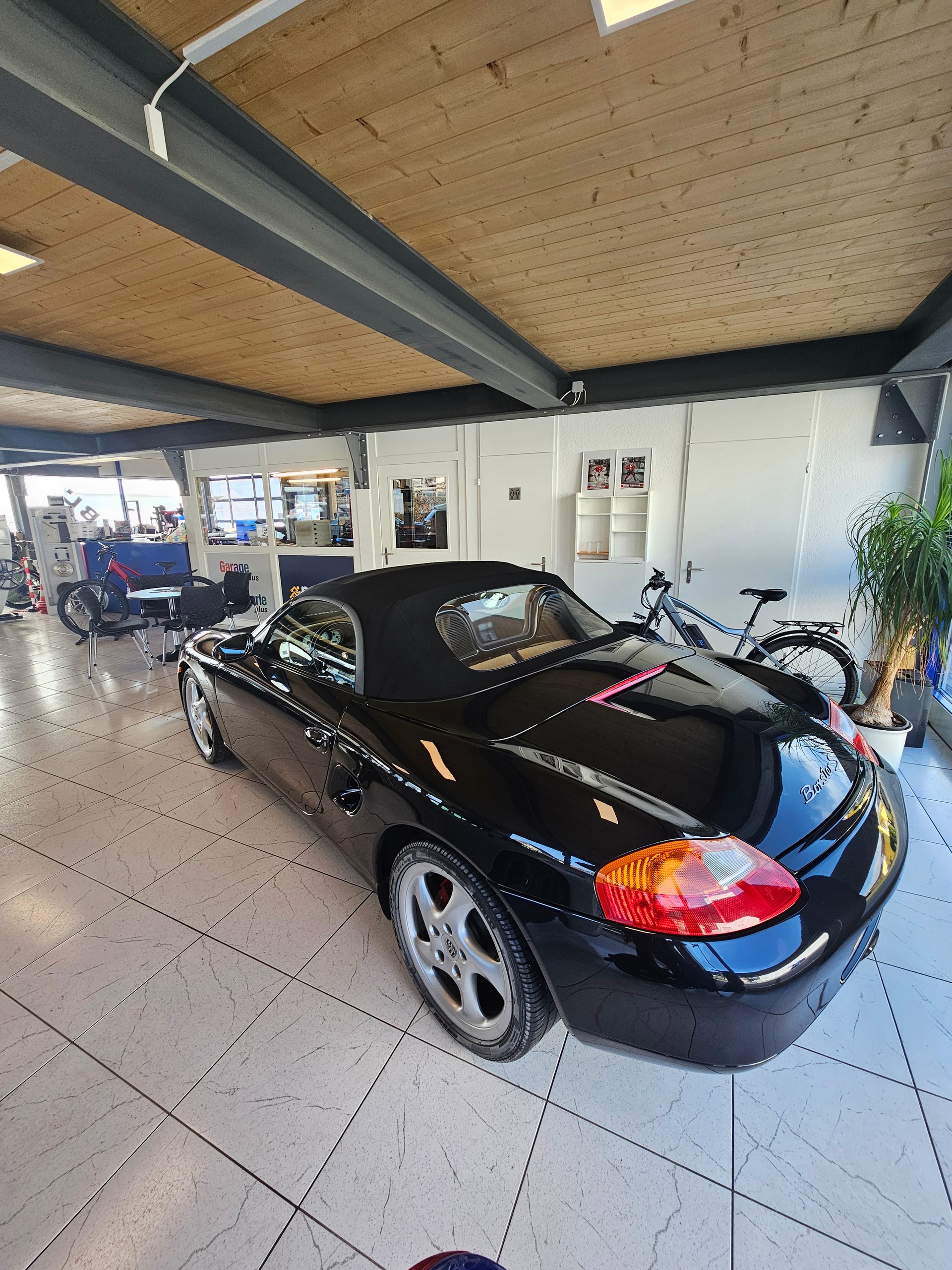 PORSCHE Boxster S 3.2-showroom-element-1