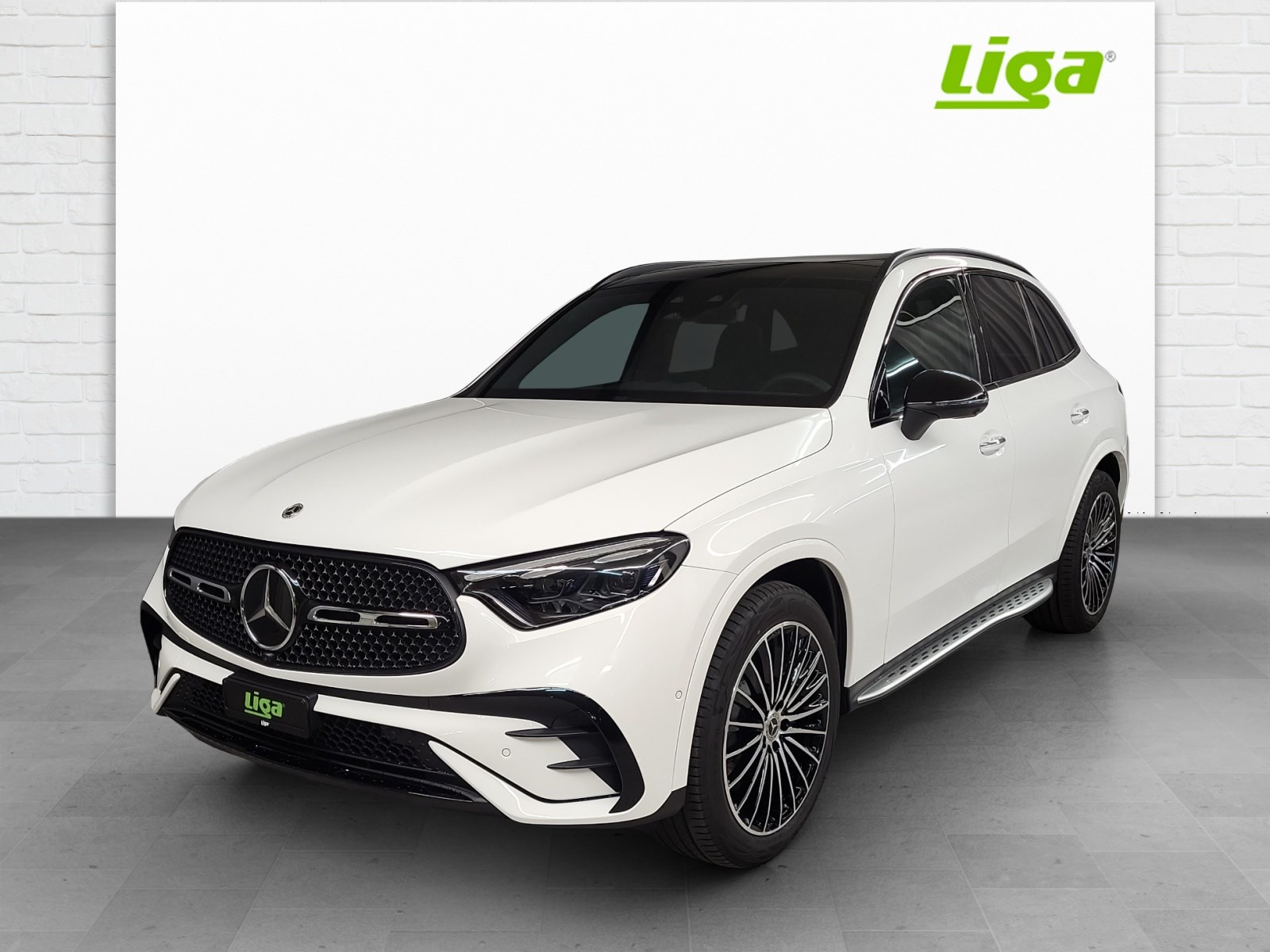 MERCEDES-BENZ GLC 220 d AMG Line 4Matic-showroom-element-1