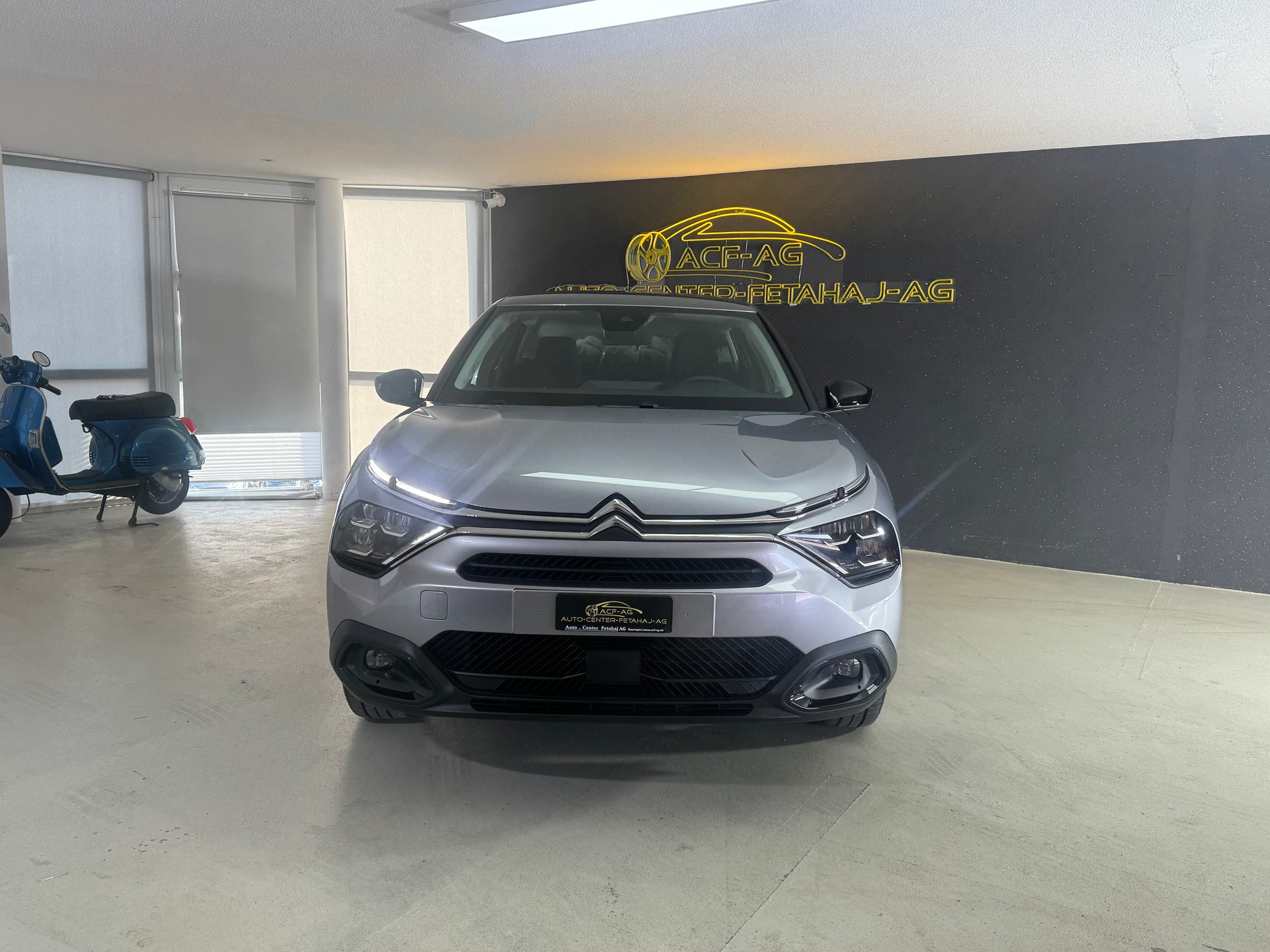 CITROEN C4 1.2 Pure Tech Swiss Edition EAT8-showroom-element-1
