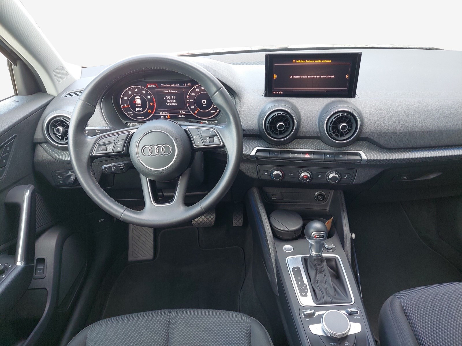 AUDI Q2 40 TFSI Attraction quattro S-tronic-image-8