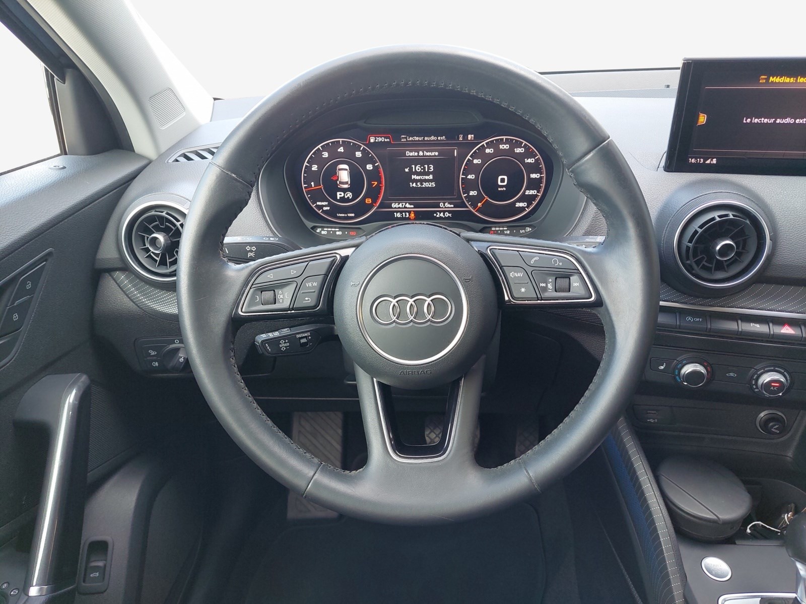AUDI Q2 40 TFSI Attraction quattro S-tronic-image-9