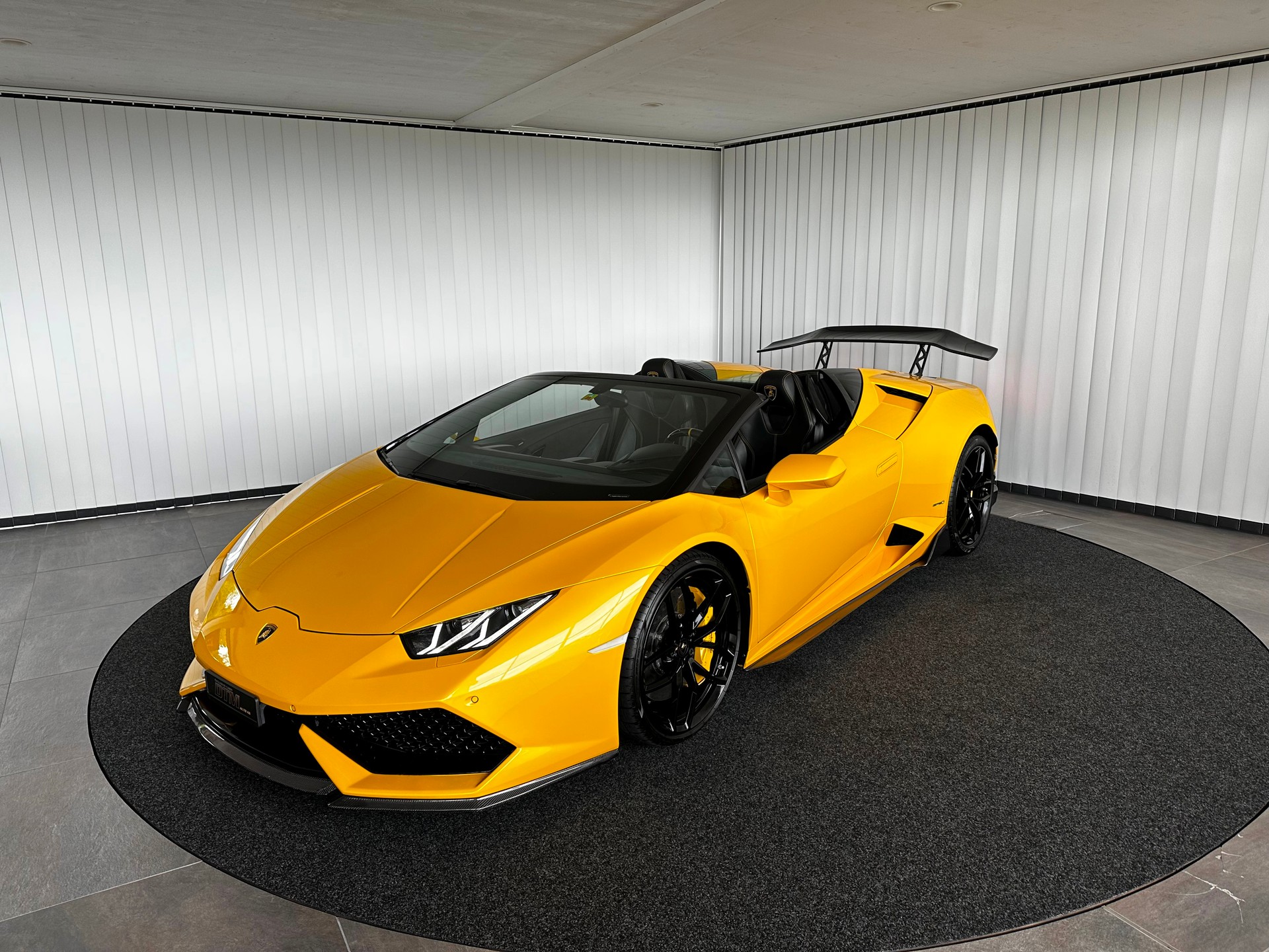 LAMBORGHINI Huracan LP610-4 Spyder