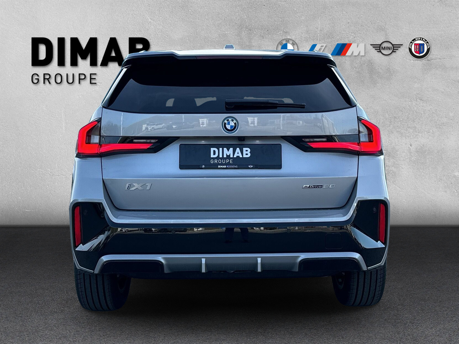 BMW iX1 eDrive 20 M Sport-showroom-element-3