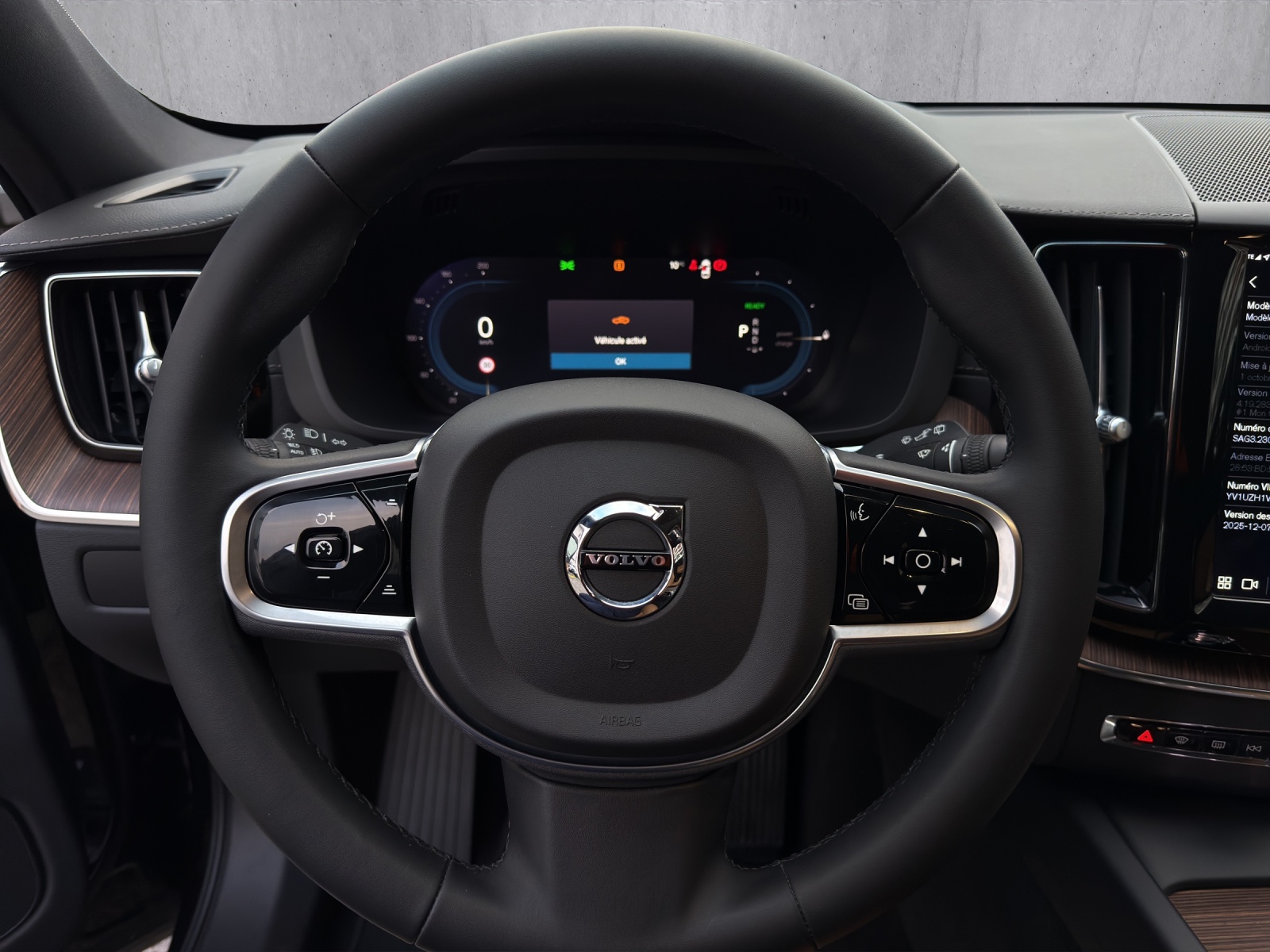 Image VOLVO XC60 XC60 2.0 T6 TE Ultimate Bright eAWD