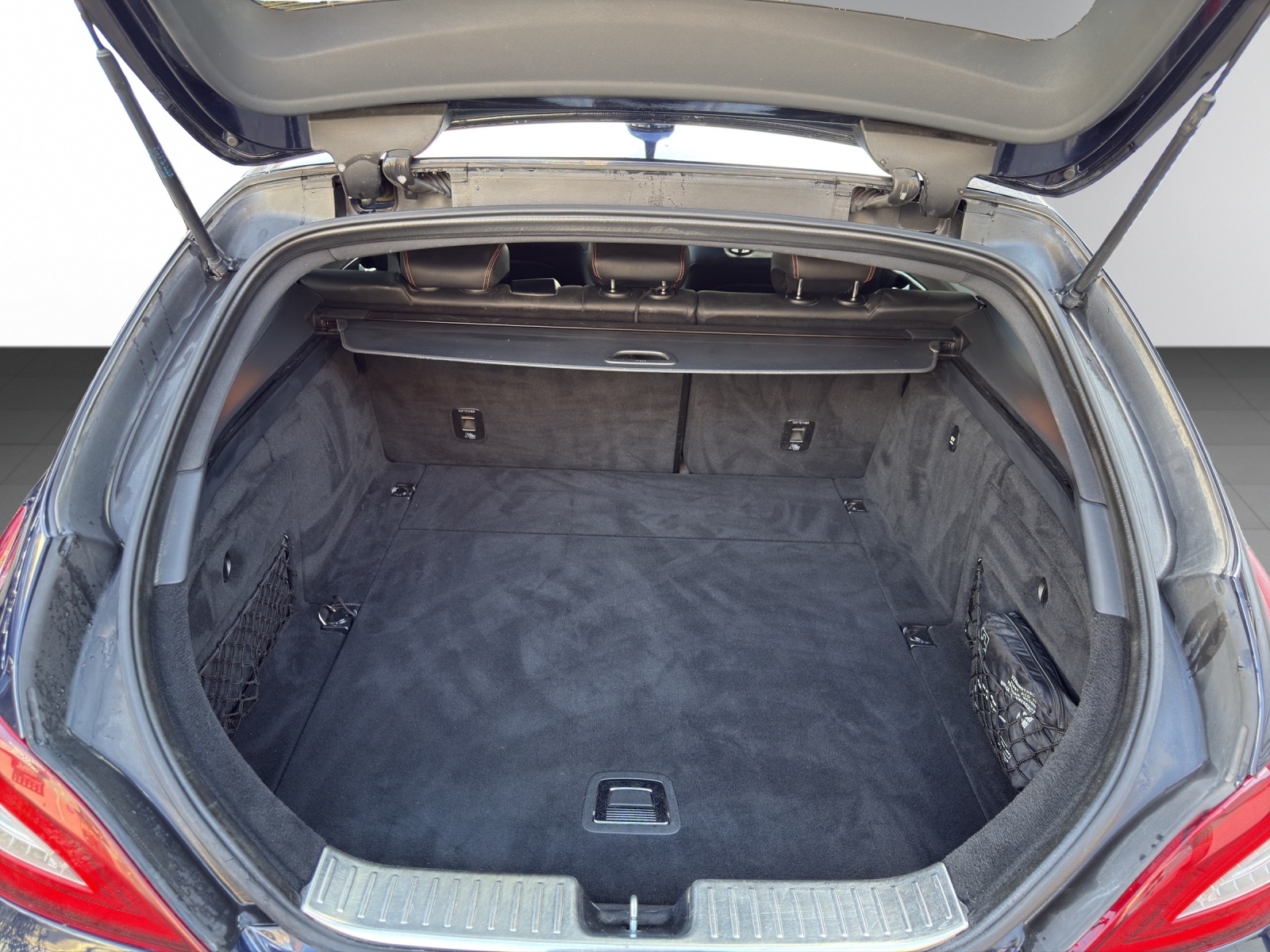 Image MERCEDES-BENZ CLS-500 CLS 500 4Matic