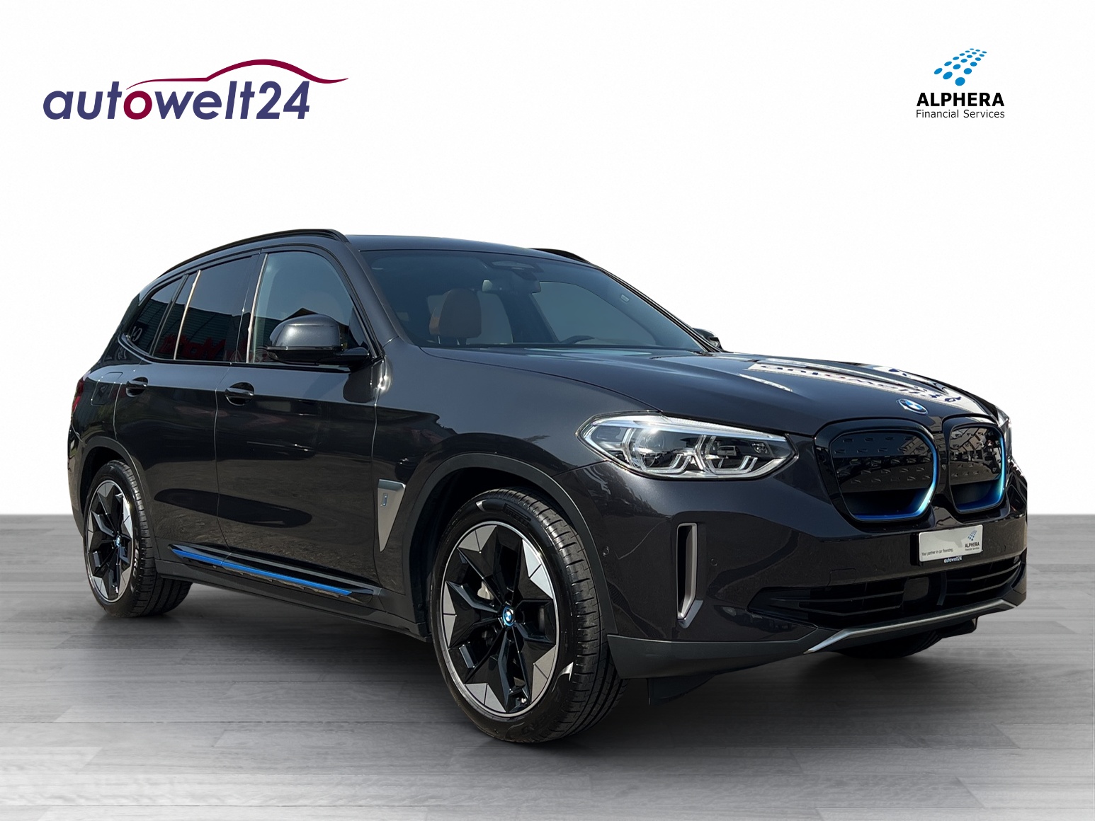 BMW iX3 FIRST EDITION ONE OF 100-showroom-element-2