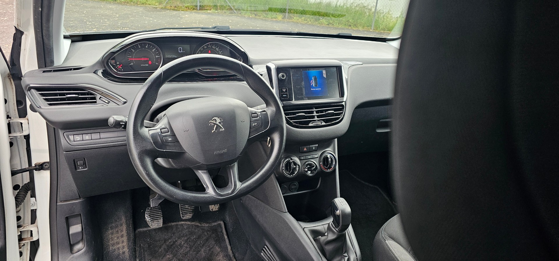 PEUGEOT 208 1.4 VTI Active-image-5